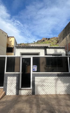 Casa à venda com 105m², 2 quartos e 2 vagas