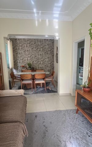 Casa à venda com 105m², 2 quartos e 2 vagas Casa à venda com 105m², 2 quartos e 2 vagasSala