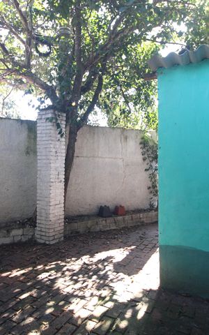 Casa para alugar com 156m², 2 quartos e 1 vagaFundos da casa