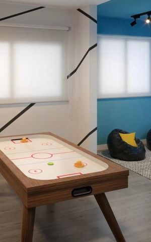 Apartamento à venda com 30m², 2 quartos e sem vaga Apartamento à venda com 30m², 2 quartos e sem vagaSalão de Jogos