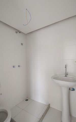 Apartamento à venda com 63m², 2 quartos e 1 vagaBanheiro Social
