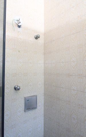 Casa à venda com 179m², 3 quartos e 2 vagasBanheiro da suíte