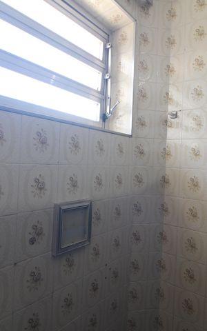 Casa à venda com 179m², 3 quartos e 2 vagasBanheiro comum