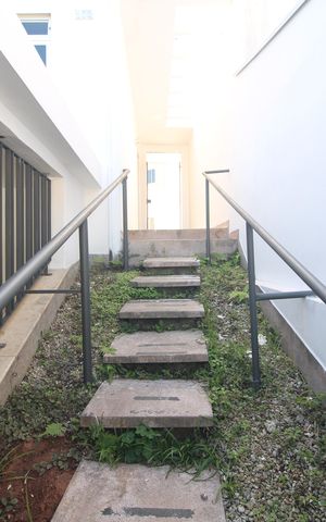 Casa à venda com 179m², 3 quartos e 2 vagasEntrada