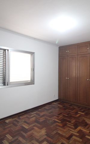 Casa à venda com 179m², 3 quartos e 2 vagasQuarto 2