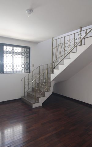 Casa à venda com 179m², 3 quartos e 2 vagasSala 2