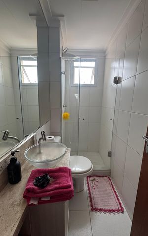 Apartamento à venda com 51m², 2 quartos e 1 vaga Apartamento à venda com 51m², 2 quartos e 1 vagaBanheiro