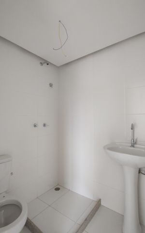 Apartamento à venda com 65m², 2 quartos e 1 vagaBanheiro Social