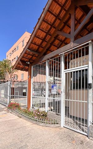 Apartamento à venda com 55m², 2 quartos e 1 vagaFachada + plaquinha