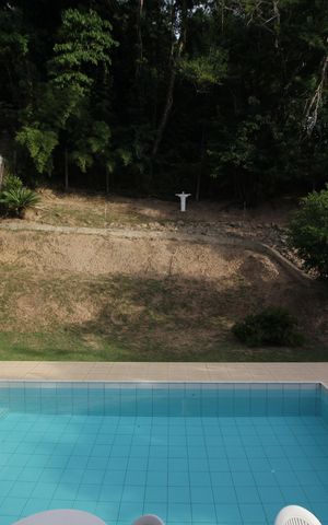 Casa à venda com 320m², 4 quartos e 4 vagasQuarto 4 - Vista