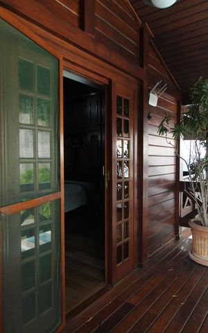 Casa à venda com 320m², 4 quartos e 4 vagasQuarto 4 - Varanda