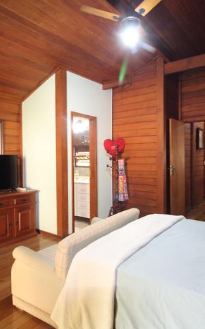 Casa à venda com 320m², 4 quartos e 4 vagasQuarto 4