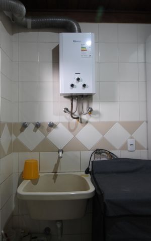 Casa à venda com 320m², 4 quartos e 4 vagasÁrea de Serviço