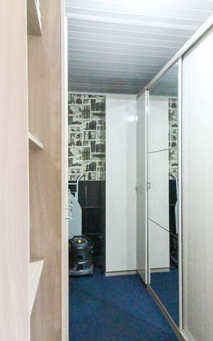 Casa à venda com 100m², 4 quartos e 2 vagas Casa à venda com 100m², 4 quartos e 2 vagasQuarto 2