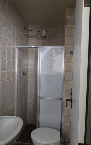 Apartamento à venda com 240m², 4 quartos e 2 vagasBanheiro de Serviço