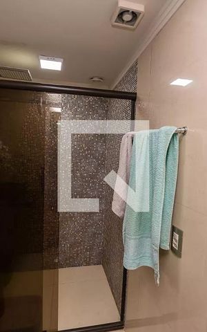 Apartamento à venda com 52m², 2 quartos e 1 vaga Apartamento à venda com 52m², 2 quartos e 1 vagaBanheiro