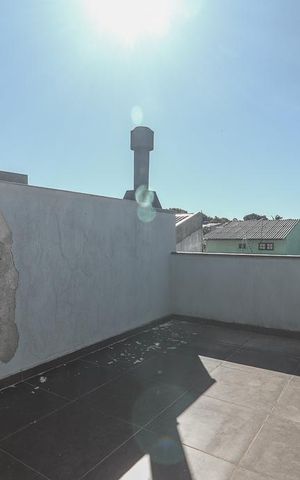 Casa à venda com 140m², 3 quartos e 2 vagasTerraço