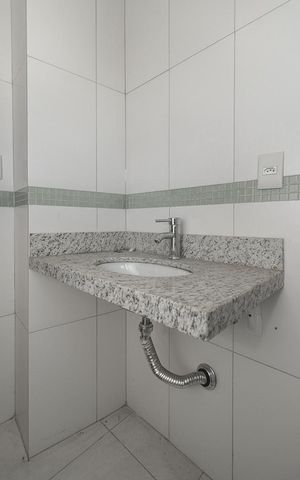 Casa à venda com 140m², 3 quartos e 2 vagasBanheiro da Suíte 2