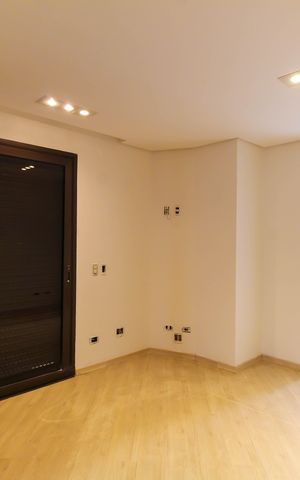 Apartamento para alugar com 298m², 4 quartos e 5 vagas Apartamento para alugar com 298m², 4 quartos e 5 vagasQuarto 2 - Suíte