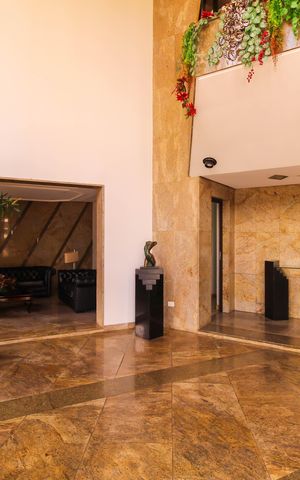 Apartamento para alugar com 298m², 4 quartos e 5 vagas Apartamento para alugar com 298m², 4 quartos e 5 vagasHall
