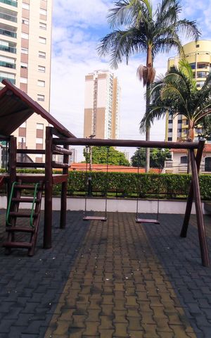 Apartamento para alugar com 298m², 4 quartos e 5 vagas Apartamento para alugar com 298m², 4 quartos e 5 vagasÁrea comum - Playground