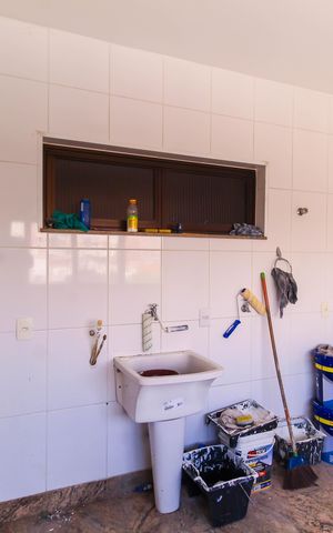 Apartamento para alugar com 298m², 4 quartos e 5 vagas Apartamento para alugar com 298m², 4 quartos e 5 vagasÁrea de Serviço