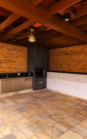 Apartamento para alugar com 298m², 4 quartos e 5 vagas Apartamento para alugar com 298m², 4 quartos e 5 vagasÁrea comum - Churrasqueira