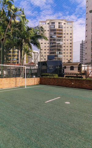 Apartamento para alugar com 298m², 4 quartos e 5 vagas Apartamento para alugar com 298m², 4 quartos e 5 vagasQuadra