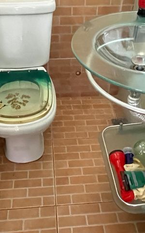Casa à venda com 60m², 3 quartos e sem vaga Casa à venda com 60m², 3 quartos e sem vagaBanheiro - Terraço
