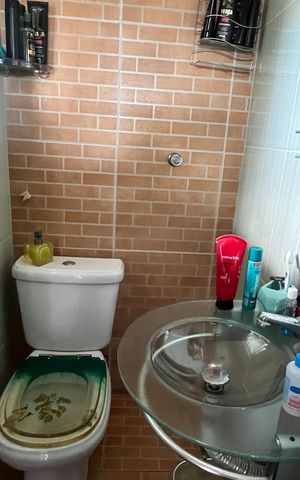 Casa à venda com 60m², 3 quartos e sem vaga Casa à venda com 60m², 3 quartos e sem vagaBanheiro - Terraço