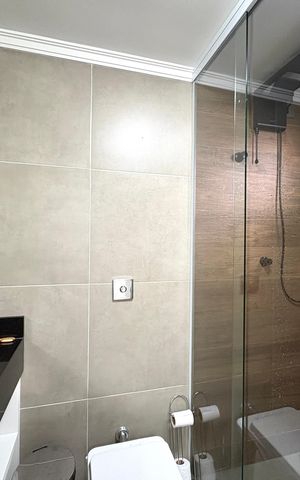 Casa para alugar com 220m², 2 quartos e 3 vagas Casa para alugar com 220m², 2 quartos e 3 vagasBanheiro da Suíte 1