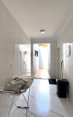 Casa para alugar com 220m², 2 quartos e 3 vagas Casa para alugar com 220m², 2 quartos e 3 vagasÁrea de Serviço