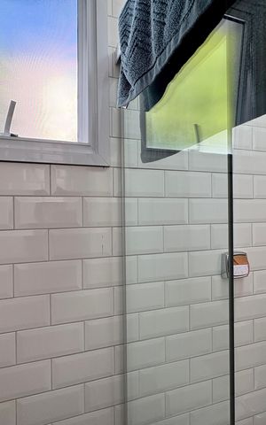 Casa para alugar com 220m², 2 quartos e 3 vagas Casa para alugar com 220m², 2 quartos e 3 vagasBanheiro de serviço