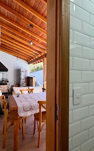 Casa para alugar com 220m², 2 quartos e 3 vagas Casa para alugar com 220m², 2 quartos e 3 vagasBanheiro de serviço