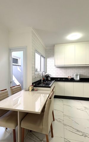 Casa para alugar com 220m², 2 quartos e 3 vagas Casa para alugar com 220m², 2 quartos e 3 vagasCozinha