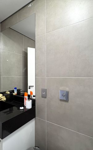 Casa para alugar com 220m², 2 quartos e 3 vagas Casa para alugar com 220m², 2 quartos e 3 vagasBanheiro da Suíte 2