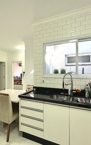 Casa para alugar com 220m², 2 quartos e 3 vagas Casa para alugar com 220m², 2 quartos e 3 vagasCozinha