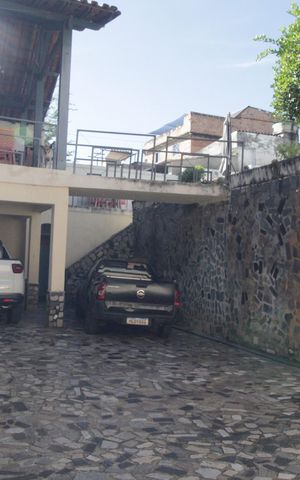 Casa à venda com 1400m², 4 quartos e 5 vagasGargem