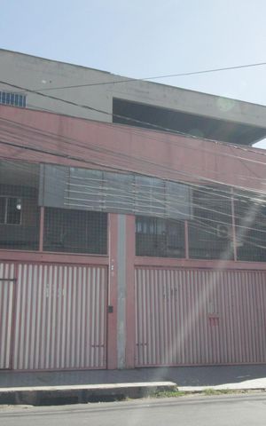 Casa à venda com 1400m², 4 quartos e 5 vagasFachada do Prédio 