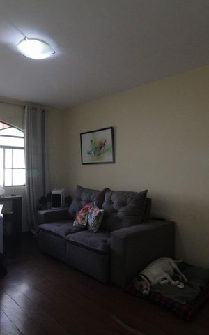 Casa à venda com 1400m², 4 quartos e 5 vagasSala