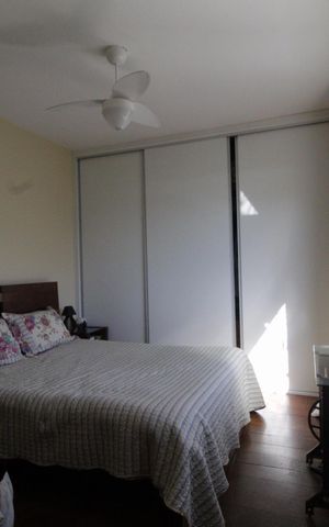 Casa à venda com 1400m², 4 quartos e 5 vagasQuarto 3