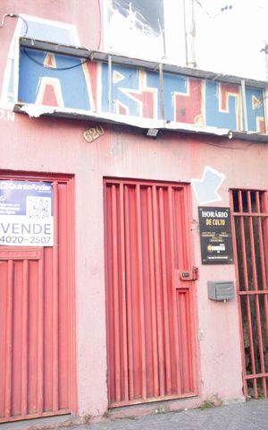Casa à venda com 1400m², 4 quartos e 5 vagasPlaca Instalada 25/05 Código XPPD - 49
