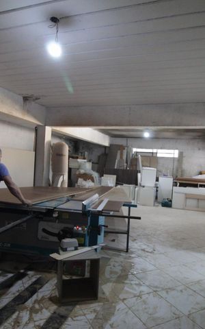 Casa à venda com 1400m², 4 quartos e 5 vagasÁrea comum