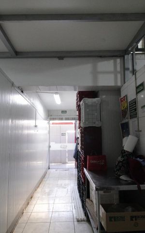 Casa à venda com 1400m², 4 quartos e 5 vagasÁrea comum