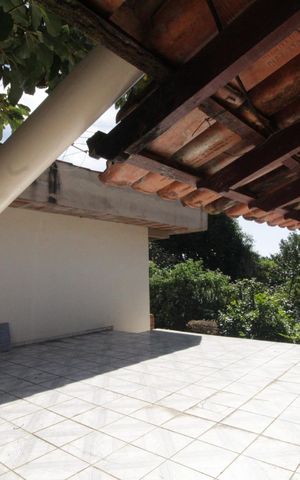 Casa à venda com 1400m², 4 quartos e 5 vagasÁrea Extera -  Casa 2