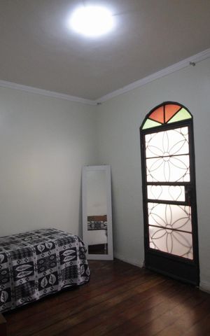 Casa à venda com 1400m², 4 quartos e 5 vagasQuarto 2