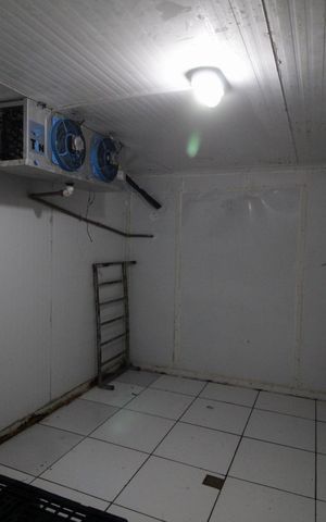 Casa à venda com 1400m², 4 quartos e 5 vagasÁrea comum