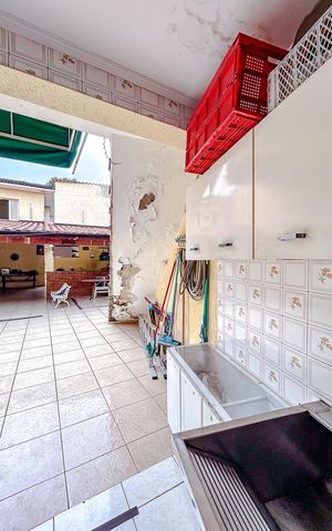 Casa à venda com 456m², 4 quartos e 4 vagasÁrea de Serviço