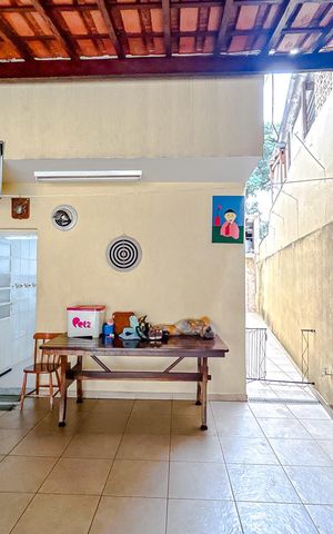 Casa à venda com 456m², 4 quartos e 4 vagasÁrea externa