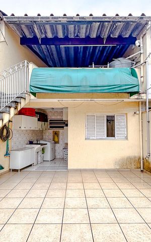 Casa à venda com 456m², 4 quartos e 4 vagasÁrea externa